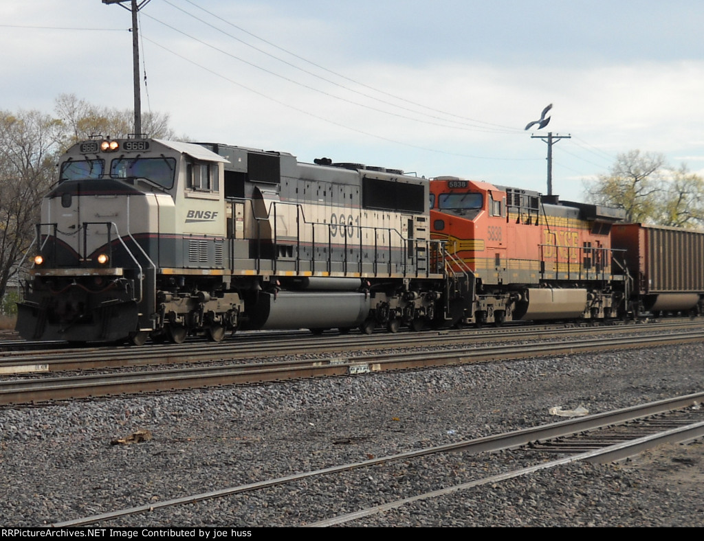 BNSF 9661 West